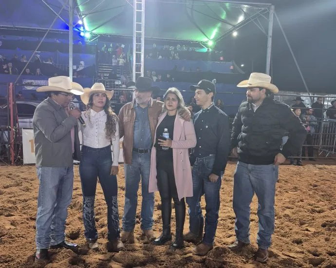 VÍDEO: Sara, de Castilho, se emociona após conquistar título feminino nos três tambores