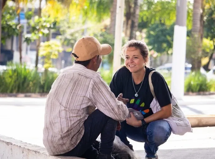 FRATERNIDADE SEM FRONTEIRAS: VOLUNTARIADO QUE TRANSFORMA VIDAS