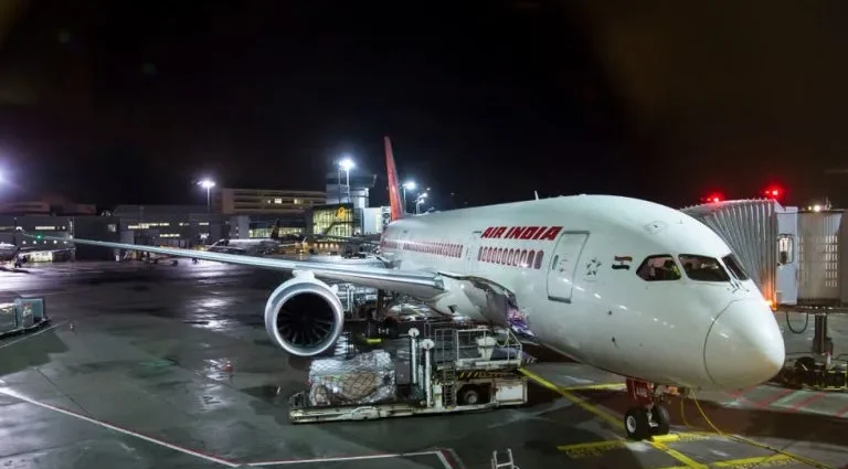 Air India reduz 100 voos internacionais devido ao aumento dos preços de combustíveis