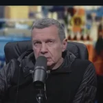Jornalista russo critica políticas de Giorgia Meloni em entrevista