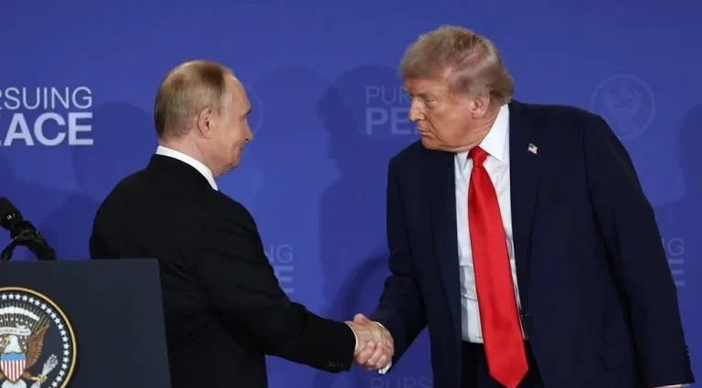 Trump considera visita à Rússia para ajudar na resolução do conflito na Ucrânia