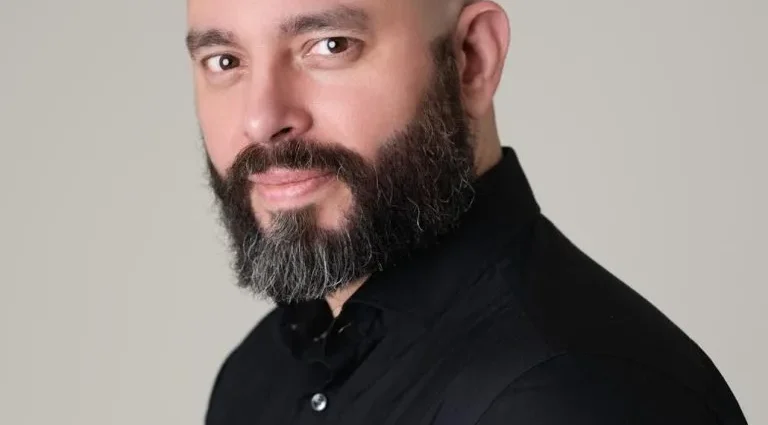 MUITO ALÉM DO QI: A TRÍADE DA GENIALIDADE E O PREÇO DA ALTA CONSCIÊNCIA