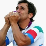 Falece Alex Zanardi, ex-piloto de Fórmula 1 e campeão paralímpico, aos 59 anos
