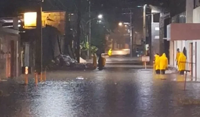 Pernambuco declara estado de emergência devido às fortes chuvas