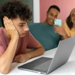 COLÉGIO DE SALVADOR REFORÇA AÇÕES CONTRA CRIMES VIRTUAIS ENVOLVENDO JOVENS