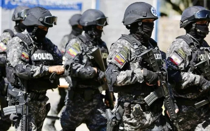 Equador implementa novo toque de recolher para enfrentar criminalidade crescente