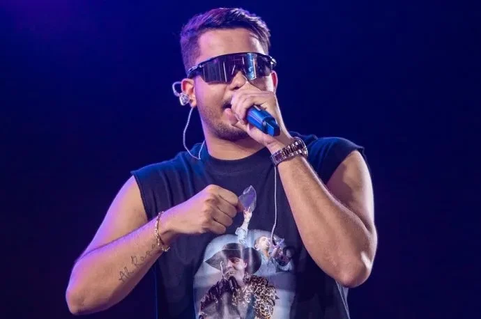 MIKAEL SANTOS EMBARCA EM SHOWS NA BAHIA E ALAGOAS NESTE FIM DE SEMANA MIKAEL SANTOS EMBARCA EM SHOWS NA BAHIA E ALAGOAS NESTE FIM DE SEMANA