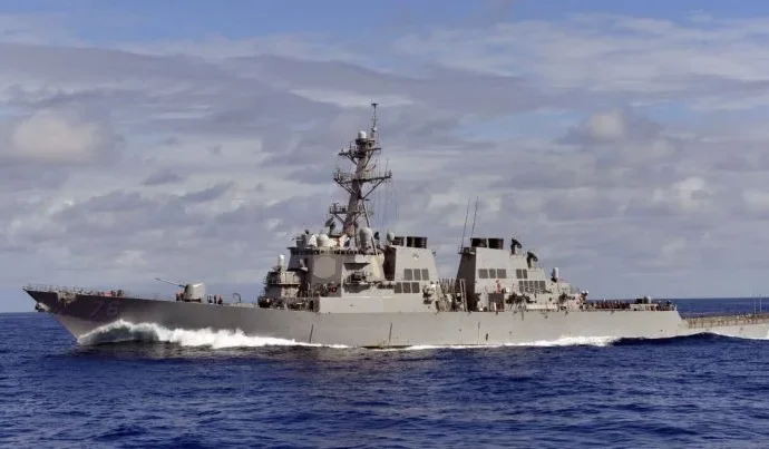 USS Higgins, destróier da Marinha dos EUA, enfrenta falha de potência no Indo-Pacífico