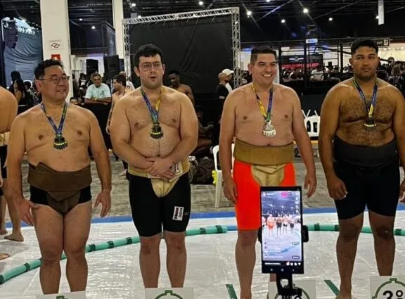 Atletas de Pereira Barreto Brilham no Arnold Sports Festival em São Paulo
