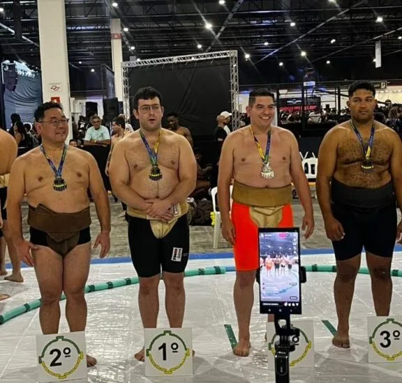 Atletas de Pereira Barreto Brilham no Arnold Sports Festival em São Paulo Atletas de Pereira Barreto Brilham no Arnold Sports Festival em São Paulo