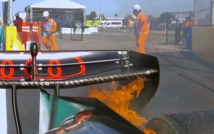 Incêndio no Carro de Gabriel Bortoleto Marca Classificação do GP de Miami Incêndio no Carro de Gabriel Bortoleto Marca Classificação do GP de Miami