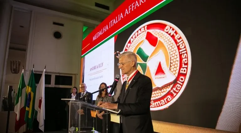 Andrea Illy recebe Medalha Italia Affari em Belo Horizonte