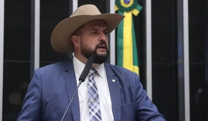 Oposição Protocoliza Novo Pedido de Impeachment de Alexandre de Moraes
