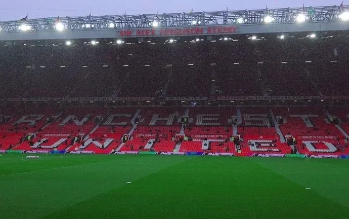Manchester United e Liverpool se enfrentam neste domingo pela Premier League
