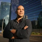Reflexões sobre a corrupção e a busca por mudança no Brasil