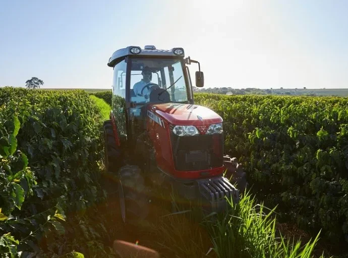 Dia Nacional do Café destaca a mecanização na produção brasileira Dia Nacional do Café destaca a mecanização na produção brasileira