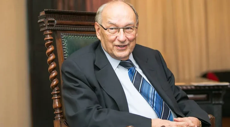 IVES GANDRA ANALISA A REJEIÇÃO DE JORGE MESSIAS PELO SENADO