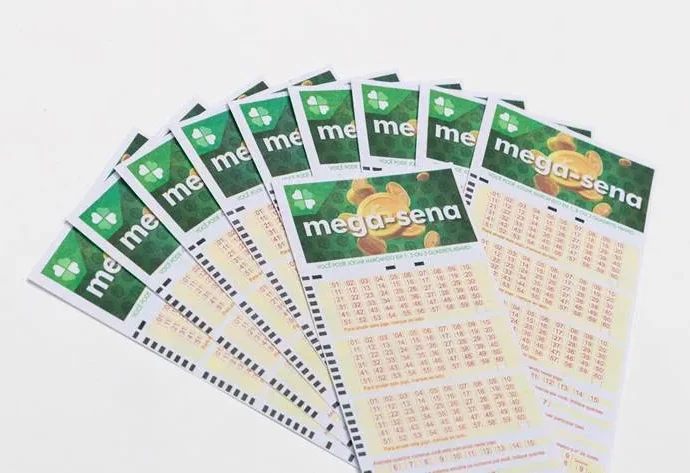 MEGA-SENA ANUNCIA PRÊMIO DE R$ 320 MILHÕES PARA SORTEIO ESPECIAL