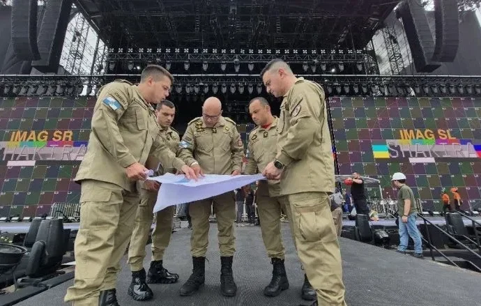 Corpo de Bombeiros avalia estruturas do show de Shakira em Copacabana