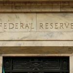Divisão interna no Fed após sinalização de cortes de juros