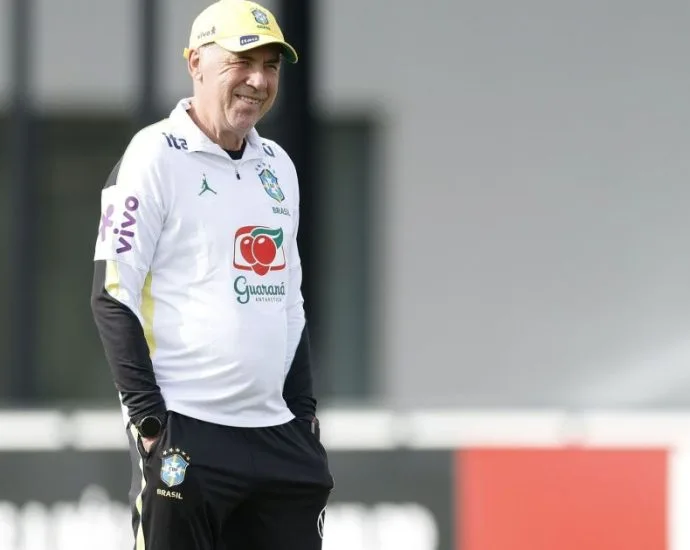 CARLO ANCELOTTI LIDERA SALÁRIOS DOS TÉCNICOS NA COPA DO MUNDO CARLO ANCELOTTI LIDERA SALÁRIOS DOS TÉCNICOS NA COPA DO MUNDO