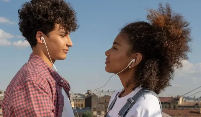 Dia dos Namorados: 10 Canções para Declarar seu Amor