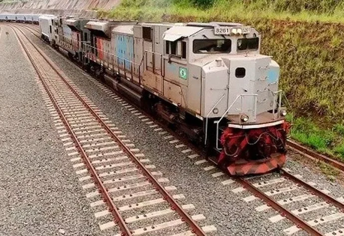 Desafios da Malha Ferroviária Brasileira: Abandono e Necessidade de Modernização