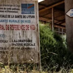 Homens armados sequestram mulher e filha de clínica de ebola na RD Congo
