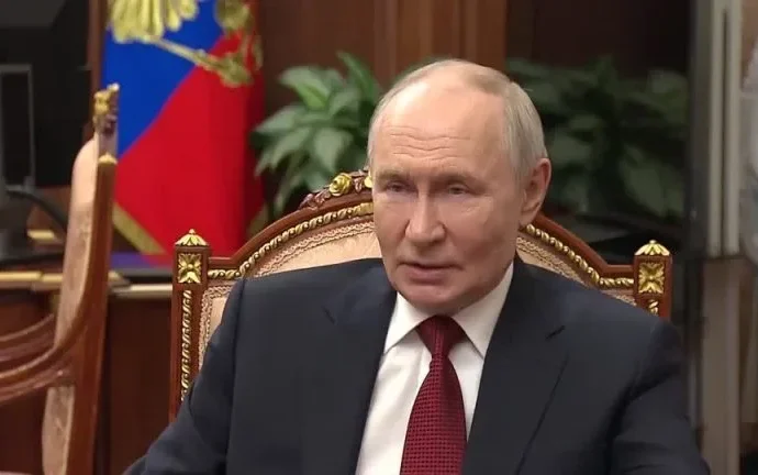 Putin admite escassez de combustível e destaca necessidade de ações emergenciais