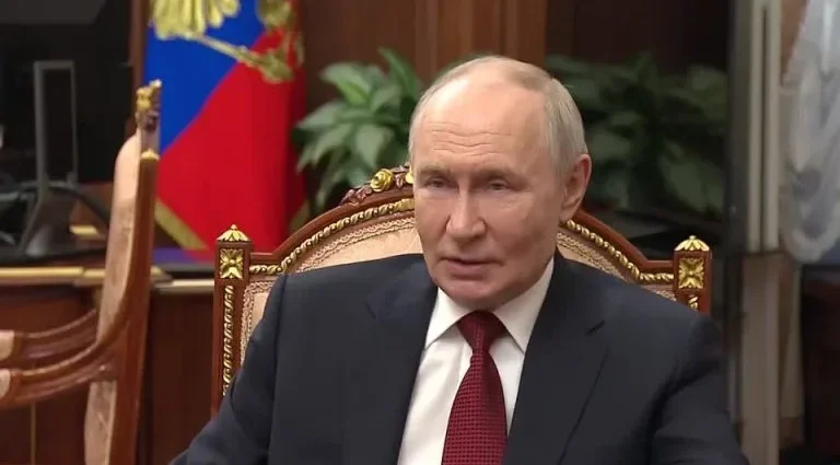 Putin admite escassez de combustível e destaca necessidade de ações emergenciais