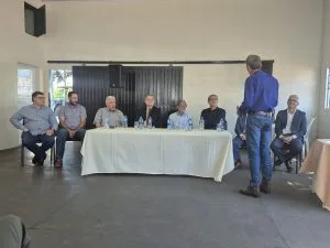 DIREITO À TERRA: APÓS 17 ANOS, 12 FAMÍLIAS DO ASSENTAMENTO CAFEEIRA ASSINAM ACORDO HISTÓRICO EM CASTILHO