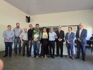 DIREITO À TERRA: APÓS 17 ANOS, 12 FAMÍLIAS DO ASSENTAMENTO CAFEEIRA ASSINAM ACORDO HISTÓRICO EM CASTILHO