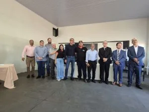 DIREITO À TERRA: APÓS 17 ANOS, 12 FAMÍLIAS DO ASSENTAMENTO CAFEEIRA ASSINAM ACORDO HISTÓRICO EM CASTILHO