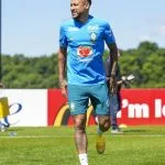 NEYMAR RETORNA A TREINAR E AUMENTA EXPECTATIVA POR RETORNO