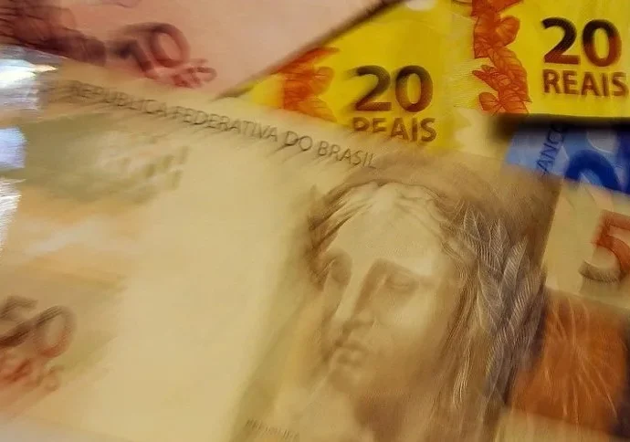 Impostos sobre Compras Internacionais Abaixo de US$ 50 Retornam em 2027 com a CBS