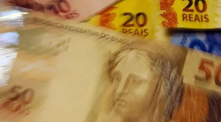 Impostos sobre Compras Internacionais Abaixo de US$ 50 Retornam em 2027 com a CBS