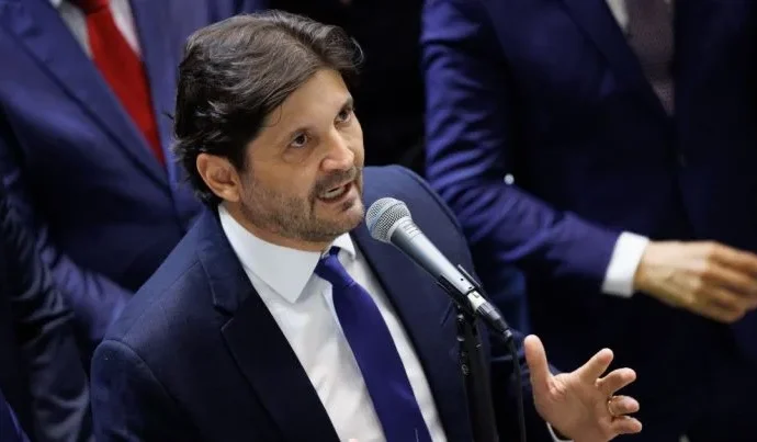 André do Prado anuncia Eduardo Bolsonaro como suplente ao Senado