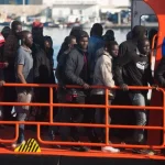 Cerca de 900 mil imigrantes irregulares pedem regularização na Espanha