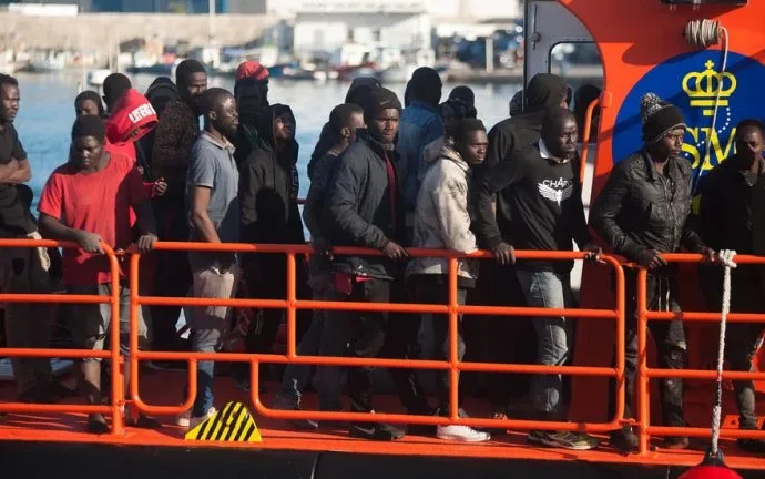 Cerca de 900 mil imigrantes irregulares pedem regularização na Espanha