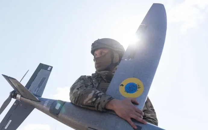 Reino Unido anuncia envio de 150 mil drones para a Ucrânia