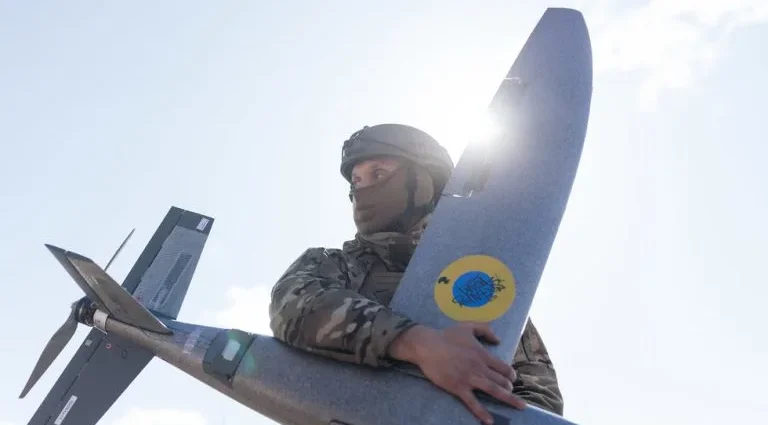 Reino Unido anuncia envio de 150 mil drones para a Ucrânia