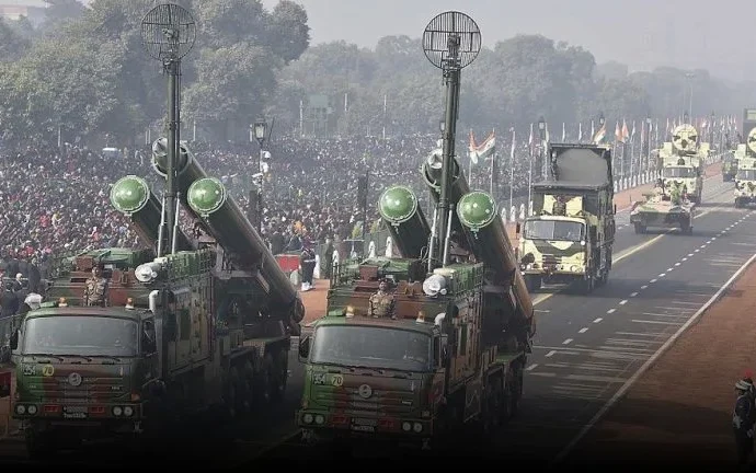 Índia Negocia Venda de Mísseis BrahMos para os Emirados Árabes Unidos