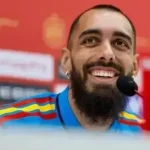 Borja Iglesias é impedido de entrar na concentração da seleção espanhola