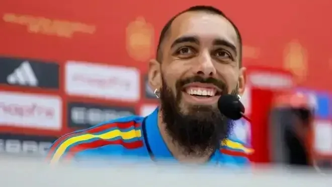 Borja Iglesias é impedido de entrar na concentração da seleção espanhola