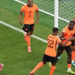 Holanda alcança 100 gols em Copas do Mundo com dois de Brobbey