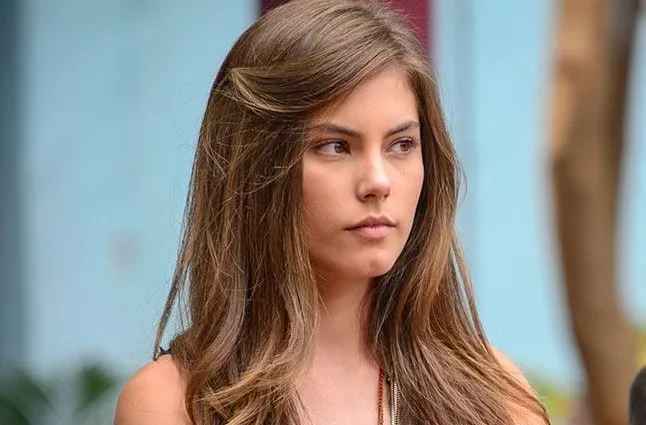 Bruna Hamú abandona carreira de atriz para se dedicar à vida religiosa