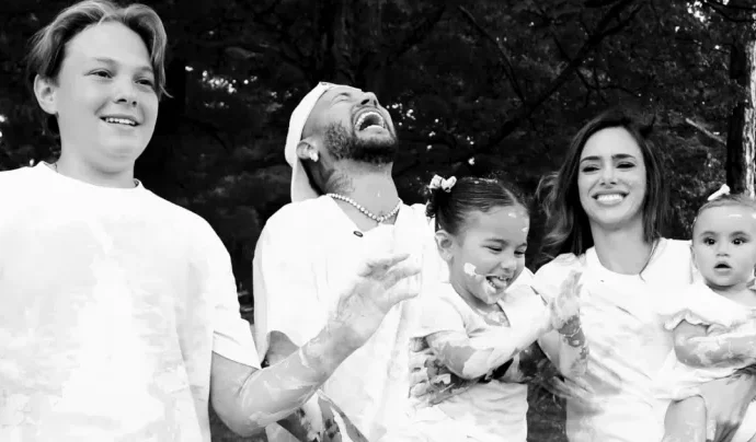 Bruna Biancardi e Neymar anunciam terceira gravidez e recebem felicitações de famosas