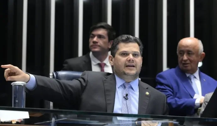 Senado deve votar PEC que pode gerar impacto de R$ 28 bilhões aos cofres públicos Senado deve votar PEC que pode gerar impacto de R$ 28 bilhões aos cofres públicos