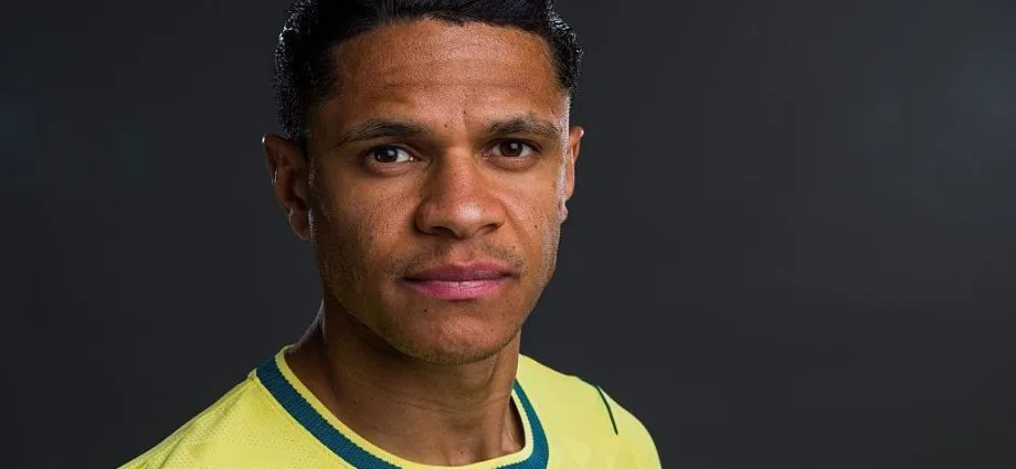 TRIO DA SELEÇÃO ESGOTA CAMISAS NO SITE OFICIAL DA NIKE TRIO DA SELEÇÃO ESGOTA CAMISAS NO SITE OFICIAL DA NIKE