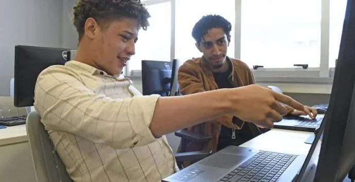 Governo de MS Capacita Jovens para o Setor de Tecnologia e Empreendedorismo